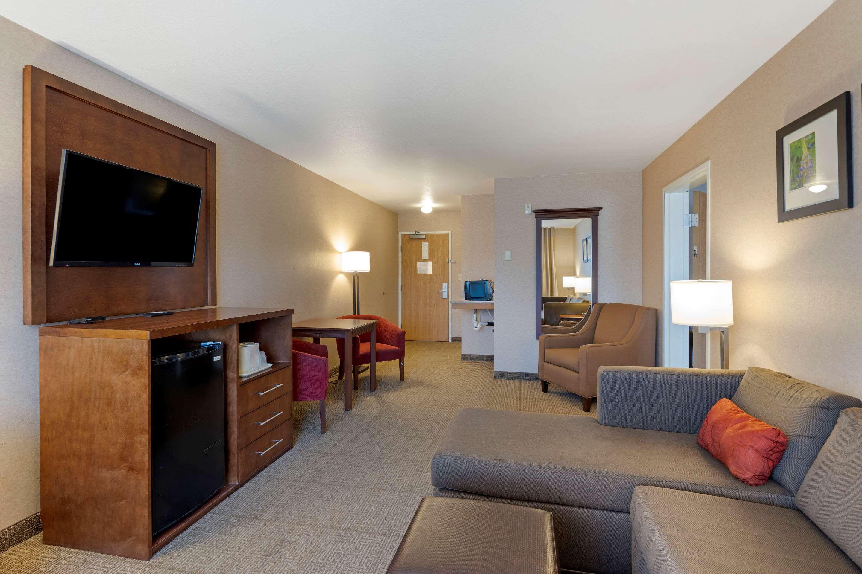 Comfort Suites Anchorage International Airport Ngoại thất bức ảnh