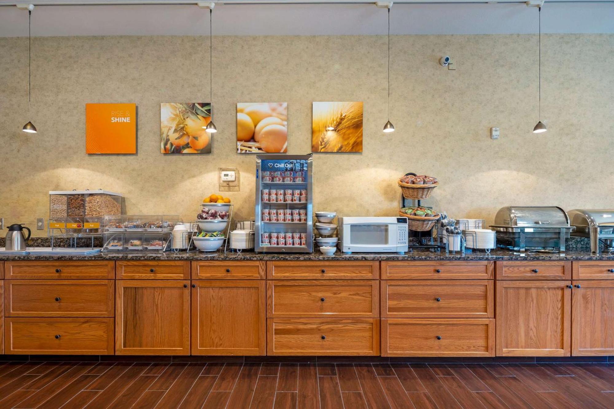 Comfort Suites Anchorage International Airport Ngoại thất bức ảnh